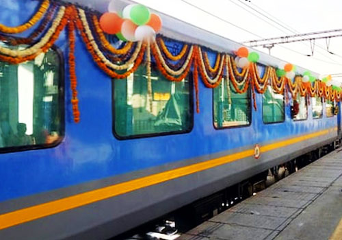 Agra tour by gatimaan train